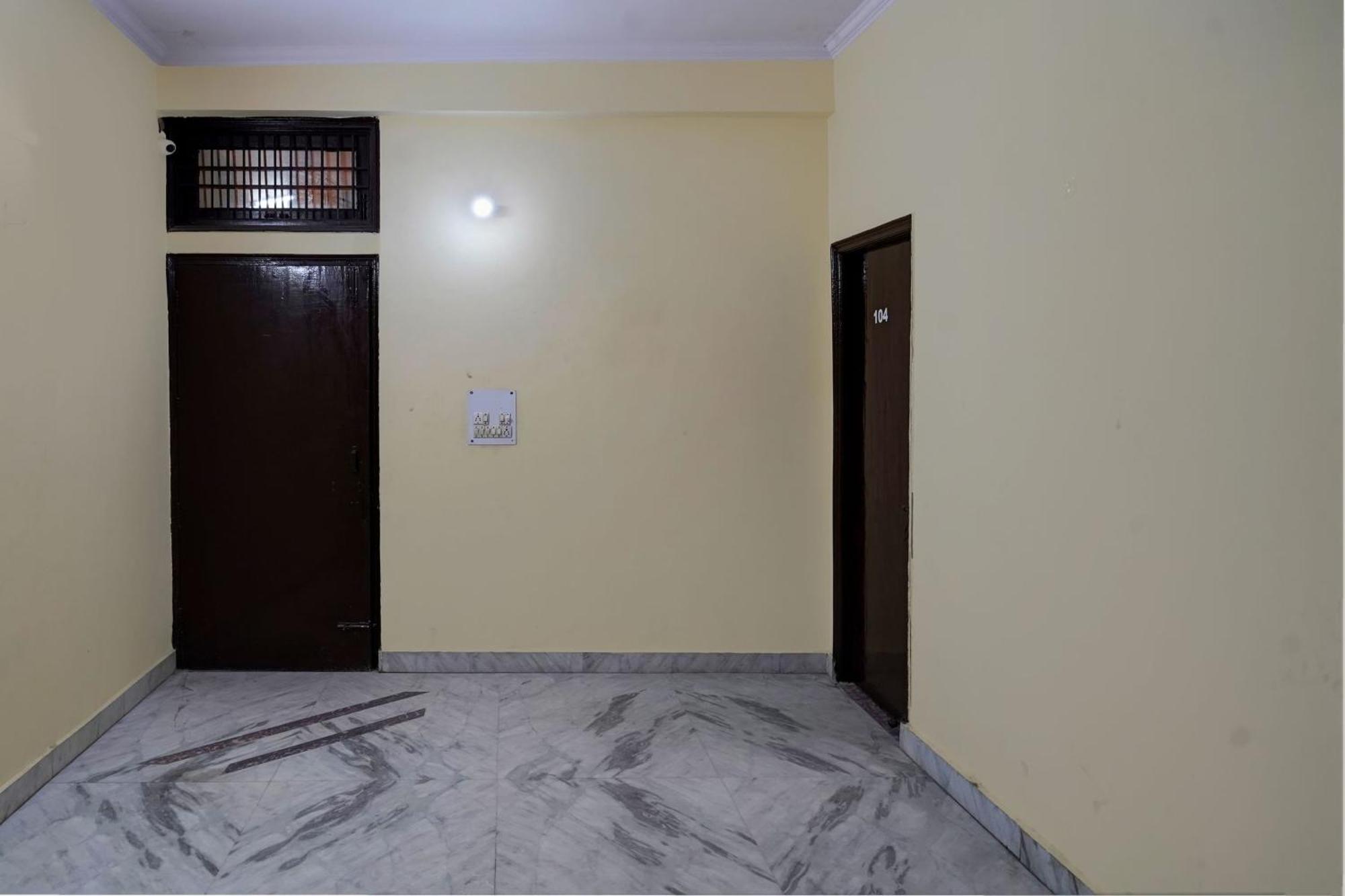 Hotel O 81617 The Pacific Hotel Ghaziabad Εξωτερικό φωτογραφία