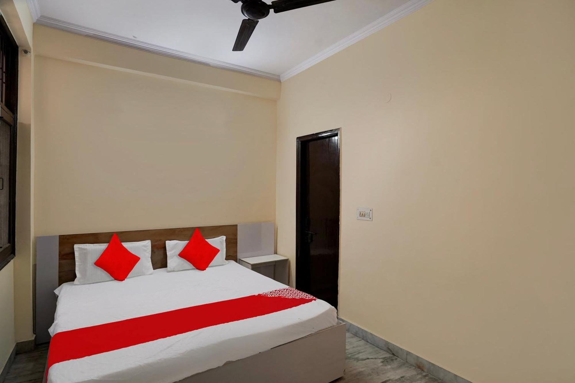 Hotel O 81617 The Pacific Hotel Ghaziabad Εξωτερικό φωτογραφία