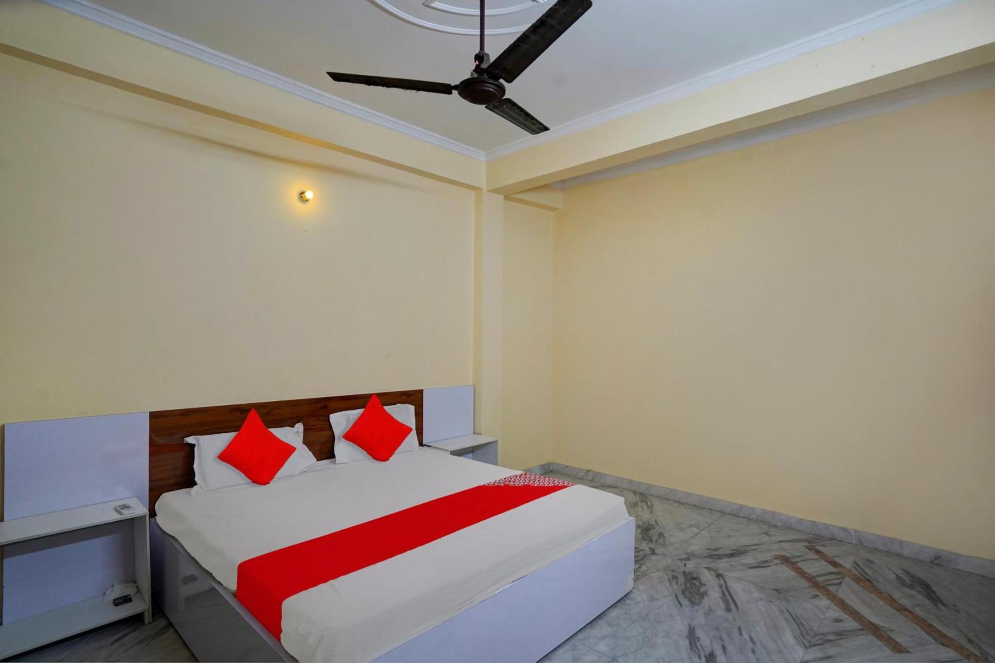 Hotel O 81617 The Pacific Hotel Ghaziabad Εξωτερικό φωτογραφία